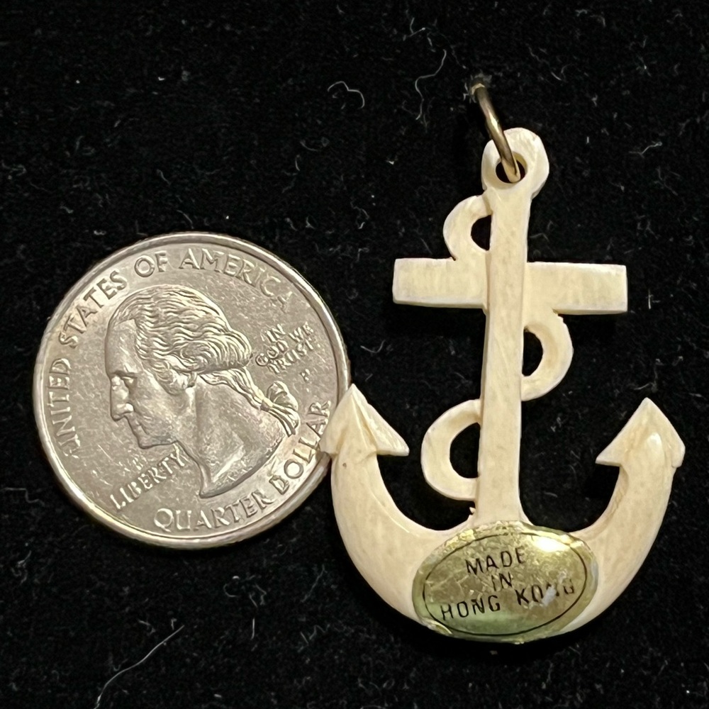 Vintage Ivory Bone  Pendant - Picture 2 of 2